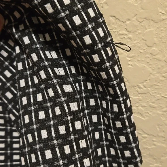 Calvin Klein Dress Black and White Print Dress Size 2 - Picture 8 of 8